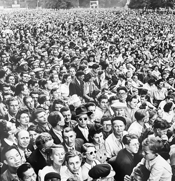 Walter Carone : Fête de l’Humanité,  Paris, 1947
