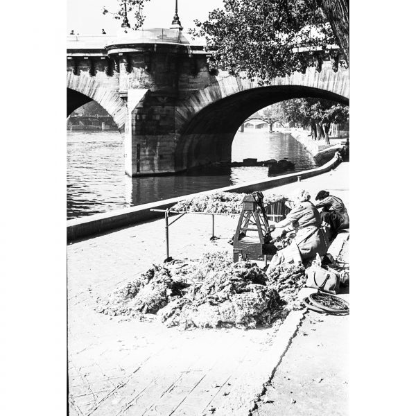 Maurice Bonnel : Cadreuses, berges du quai des Orfèvres, Paris, 1954