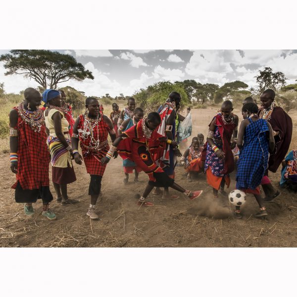 Frédéric Noy : Masaï football, Parc national d’Amboseli, Kenya, 2019