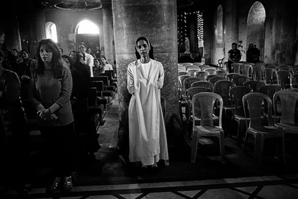 Photo noir et blanc par Matthieu Chazal prise en Irak, atelier-galerie Taylor