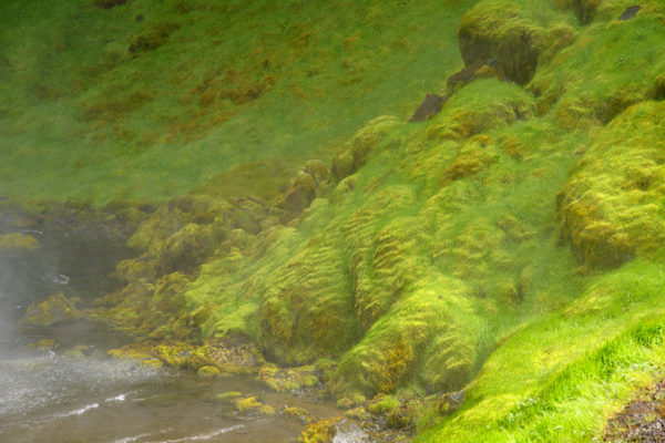 Photo couleur de paysage Skógafossde en Islande de Michel Eisenlohr, Atelier Galerie Taylor